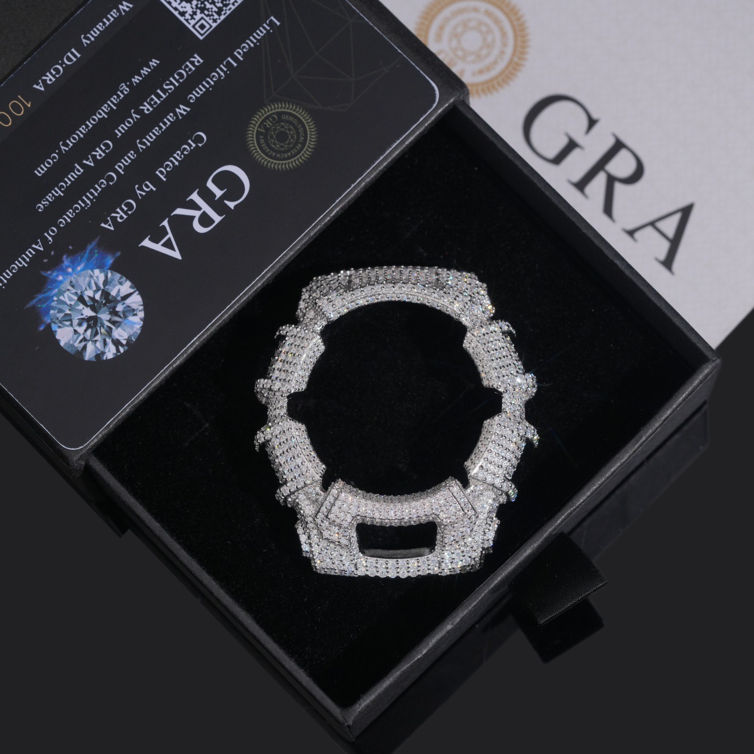 Iced-Out G-Shock Watch Case by - Luxury Watch Level recension och pris