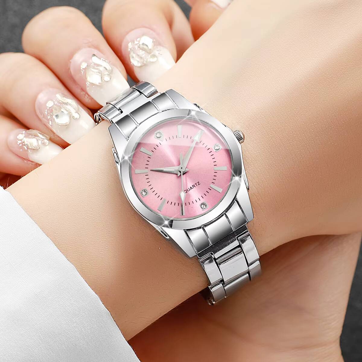 Luxury Rhinestone Women Watche - Luxury Watch Storage recension och pris
