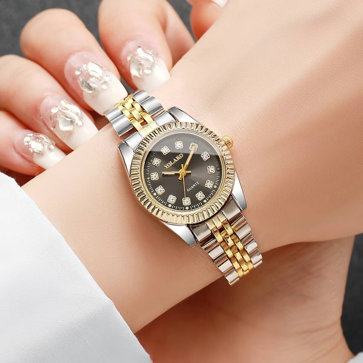 Fashion Rhinestone Women Quart - Luxury Watch Storage recension och pris