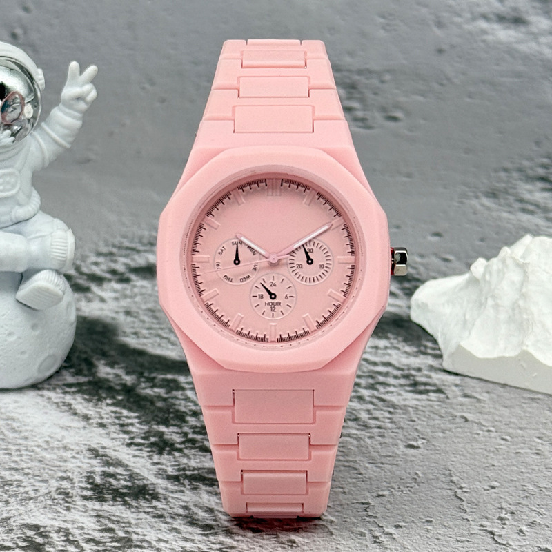 Famous Brand Fake Three-Eyed D - Luxury Watch News recension och pris